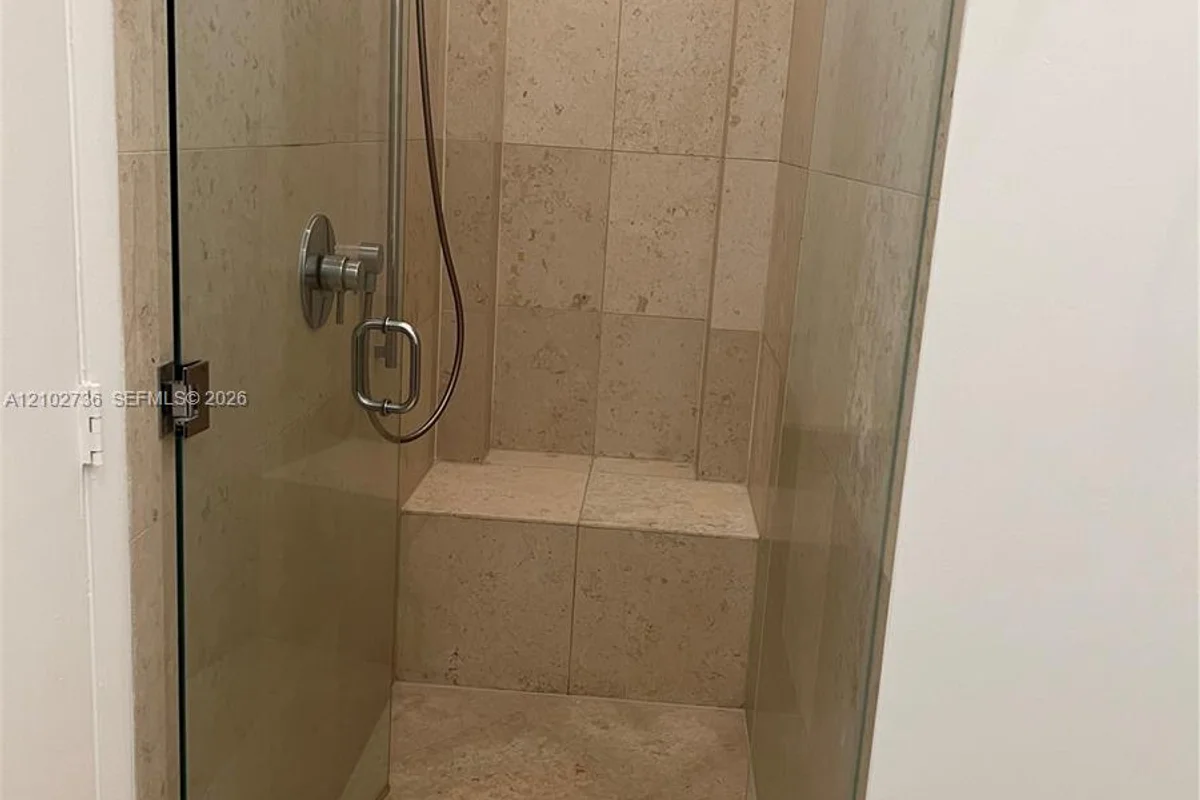 465 Brickell Ave #2804, Miami: photo 1 of 13