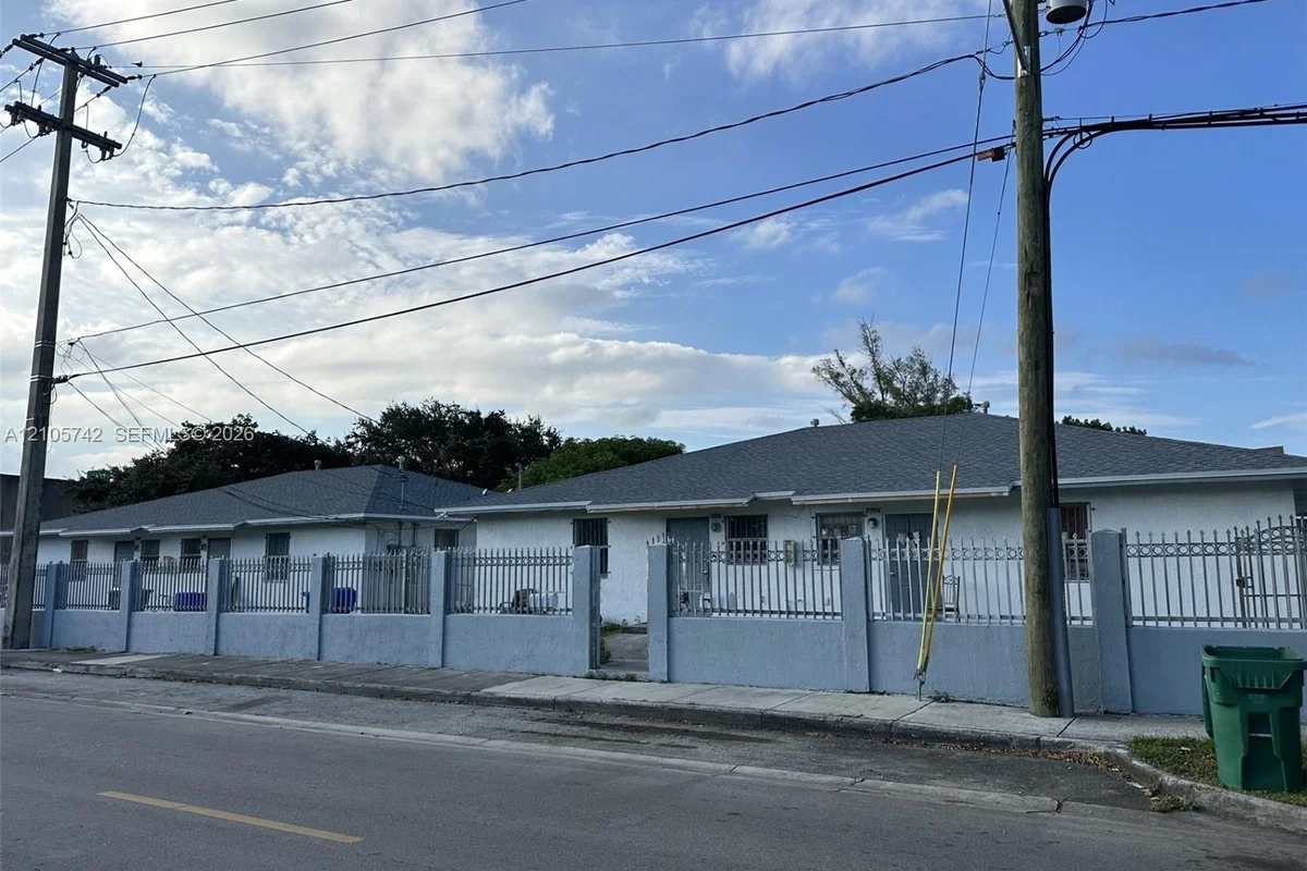 7731 NW 6th Ave, Miami: photo 1 of 1