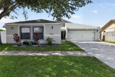 11423 Whisper Sound Dr, Boca Raton: photo 1 of 39