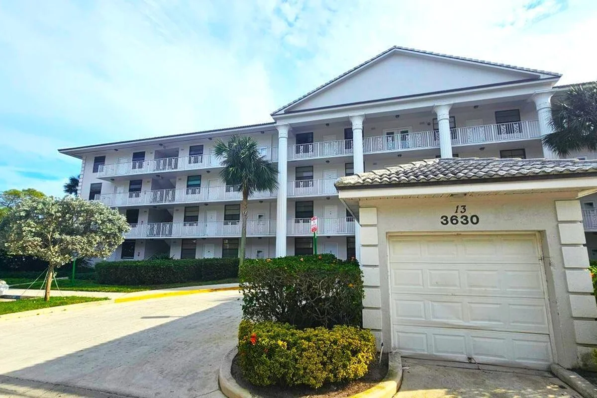 3630 Whitehall Dr #303, West Palm Beach: photo 1 of 20