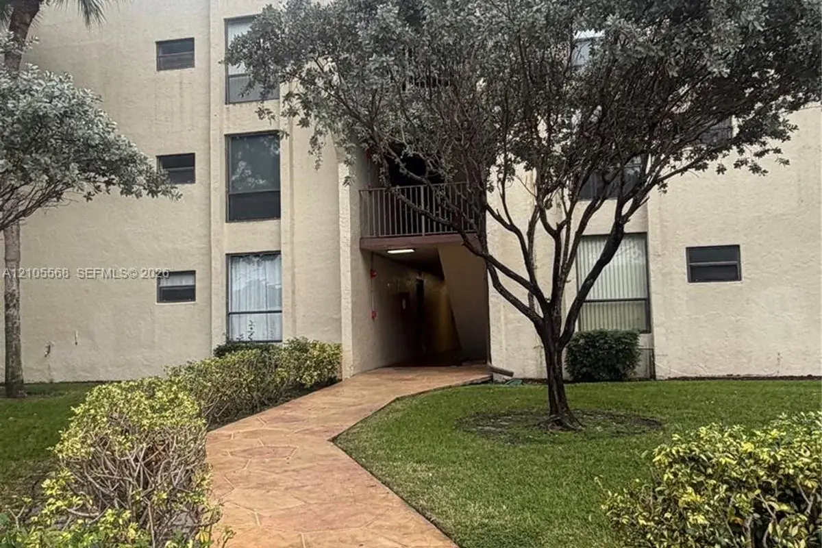 8050 W Mcnab Rd #121, Tamarac: photo 1 of 8