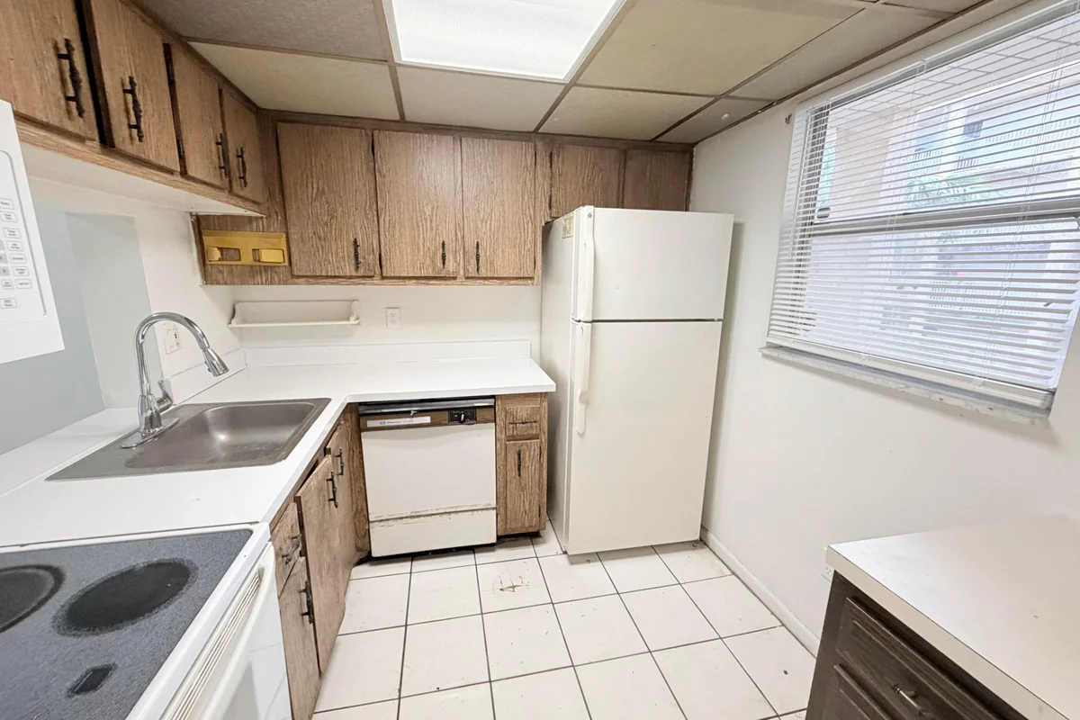 2800 NW 56th Ave #F201, Lauderhill: photo 1 of 20