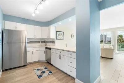 3233 NE 34th St #410, Fort Lauderdale: photo 1 of 35