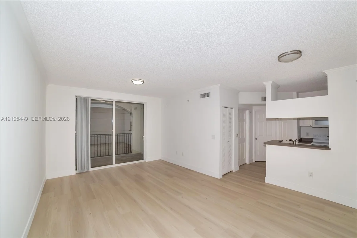 17145 N Bay Rd #4203, Sunny Isles Beach: photo 1 of 63