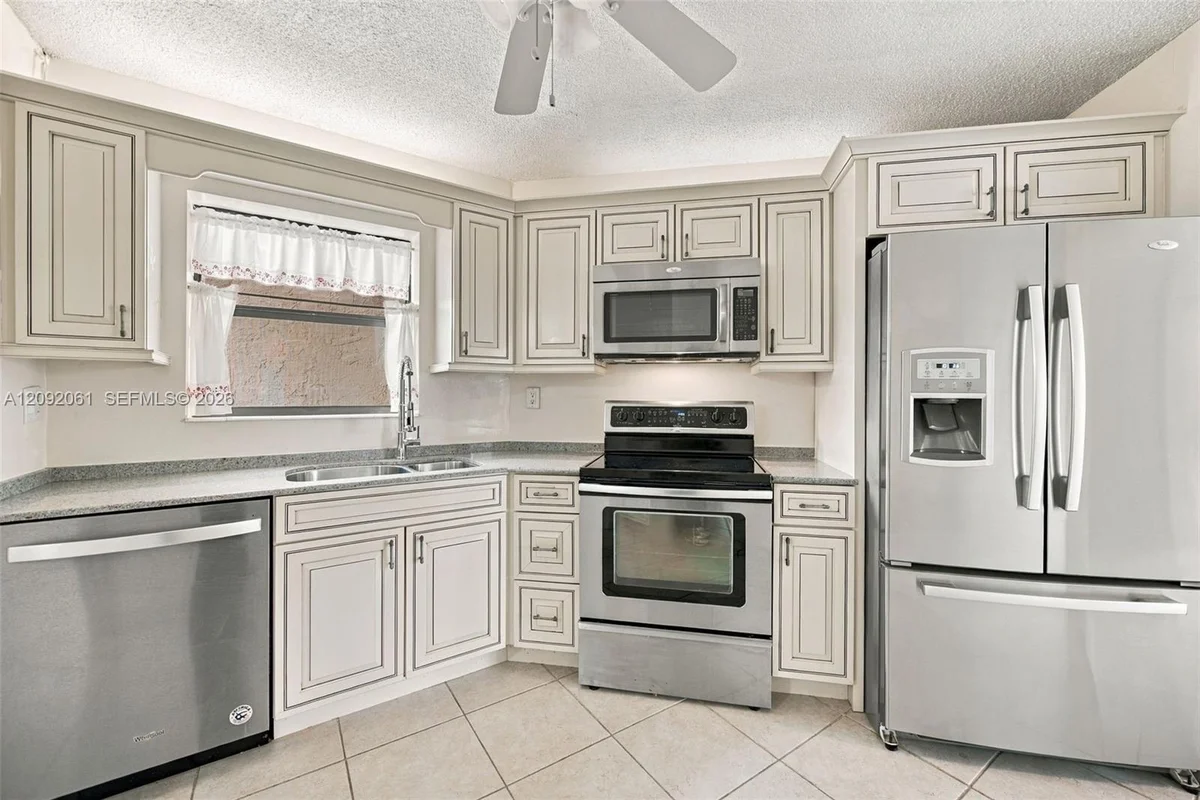 6555 W Broward Blvd #309, Plantation: photo 1 of 20