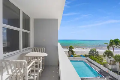 4250 Galt Ocean Dr #4P, Fort Lauderdale: photo 1 of 33