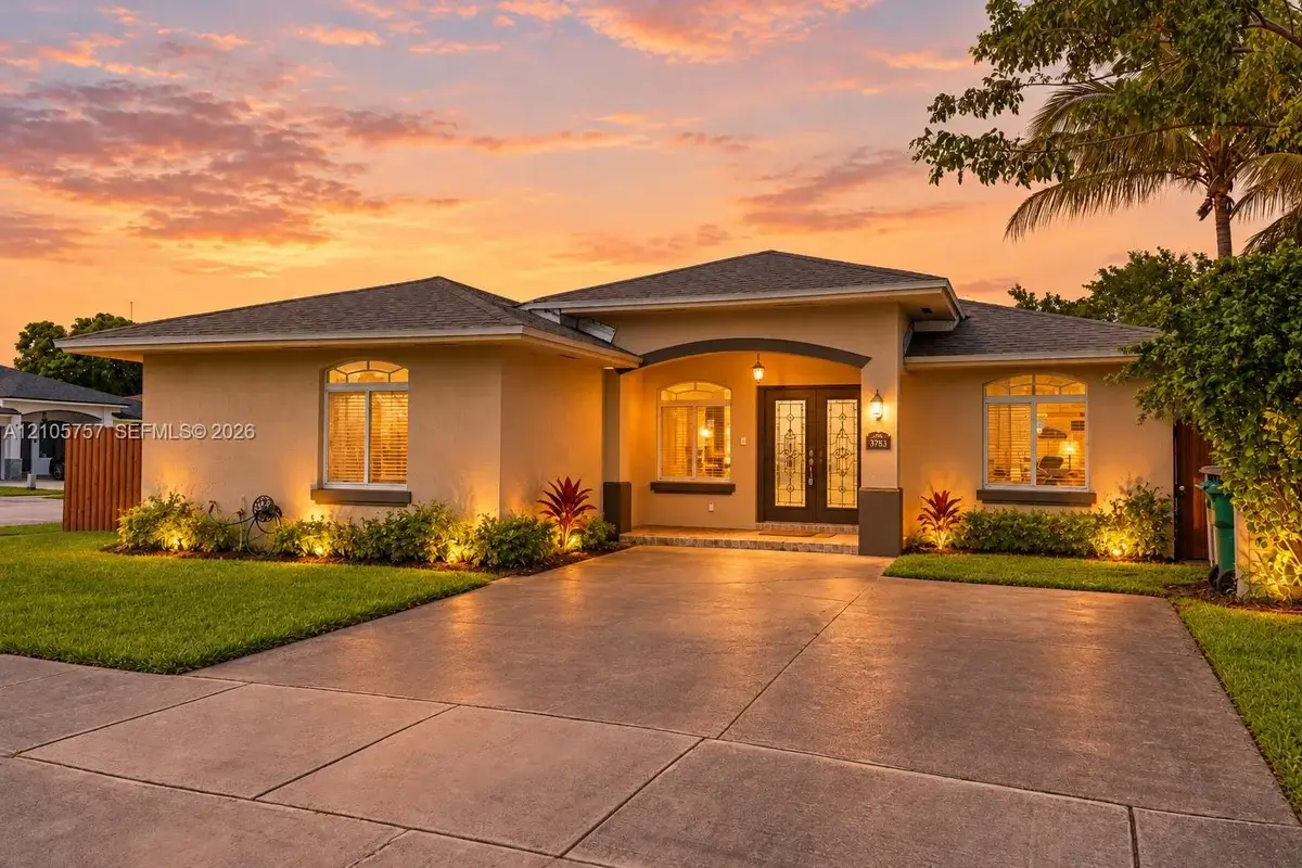 3783 NW 201st Ter, Miami Gardens: photo 1 of 39