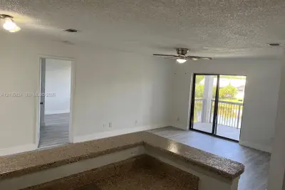 11233 W Atlantic Blvd #207, Coral Springs: photo 1 of 18