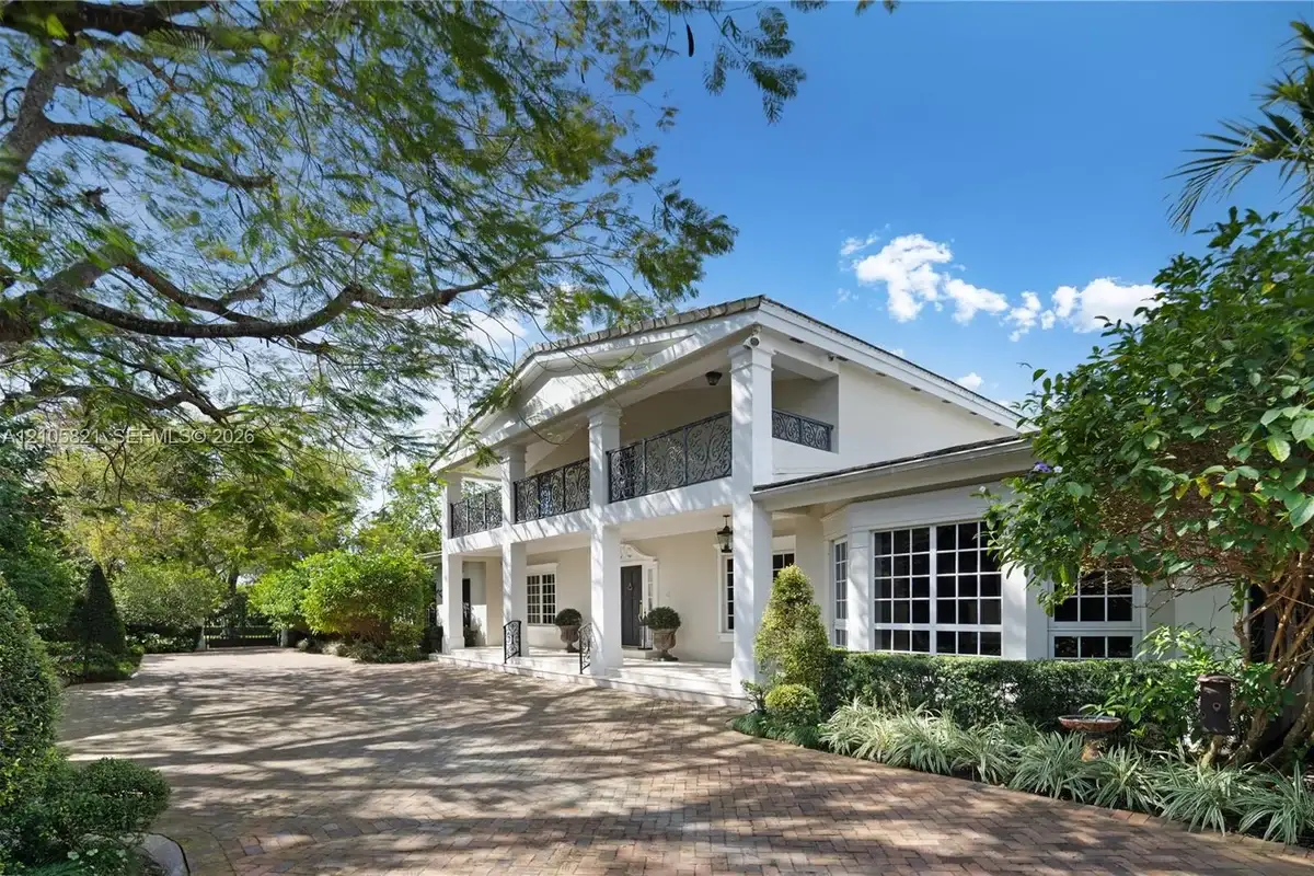 4620 Granada Blvd, Coral Gables: photo 1 of 66