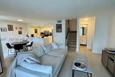 4540 SW 68th Ct Cir #43-7, Miami: photo 1 of 26