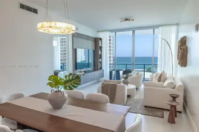 17550 Collins Ave #703, Sunny Isles Beach: photo 1 of 39