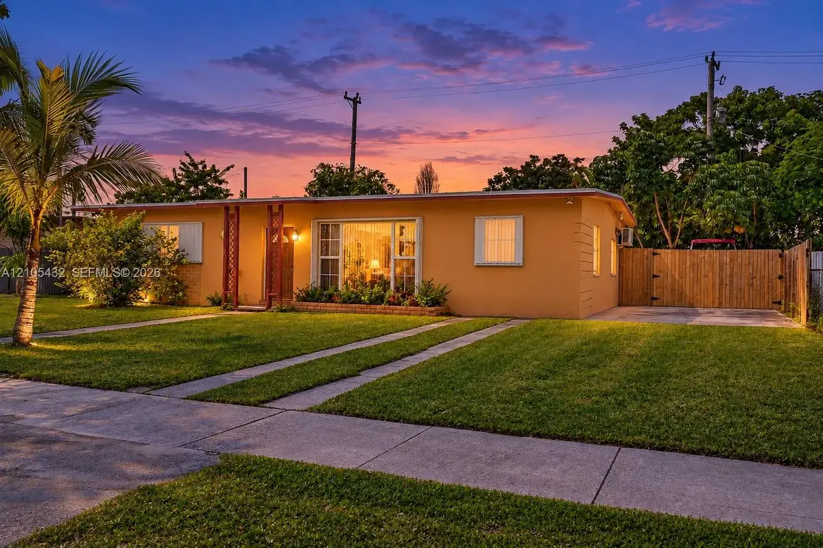 29400 SW 147th Ave, Homestead: photo 1 of 36