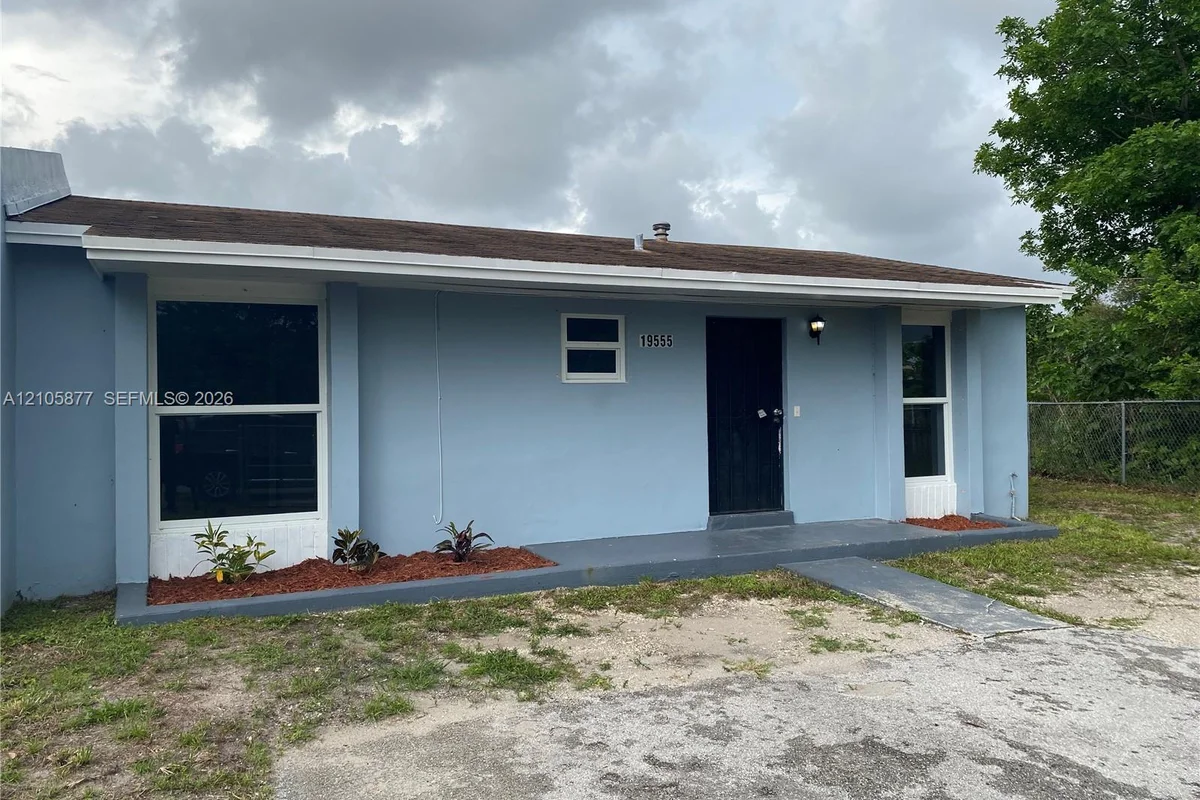 19555 NW 29th Ct #1, Miami Gardens: photo 1 of 10