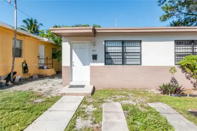 6030 NW 8th Ave #1, Miami: photo 1 of 8