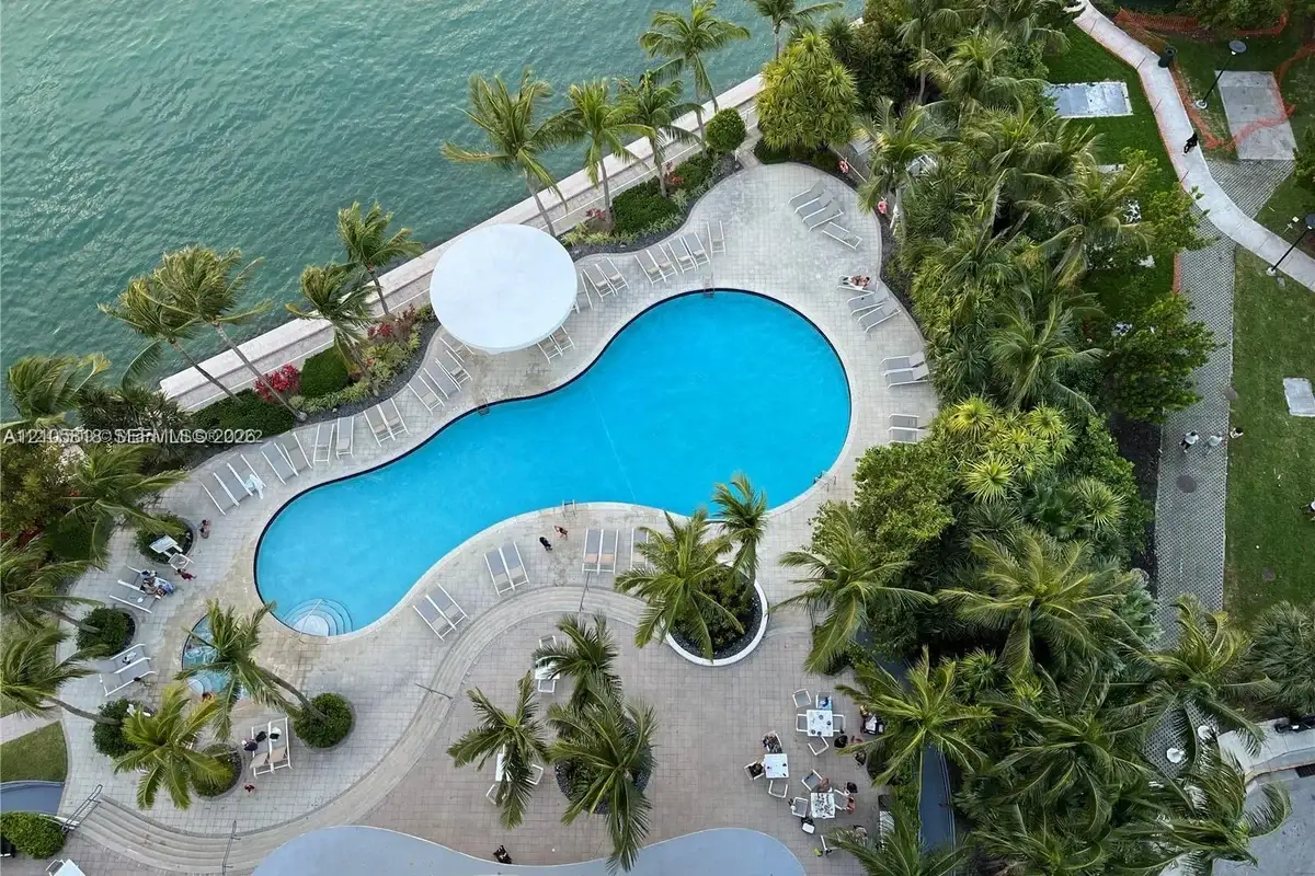 1330 West Ave #2603, Miami Beach: photo 1 of 28