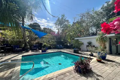 590 NW 40th Ct #3, Oakland Park: photo 1 of 26