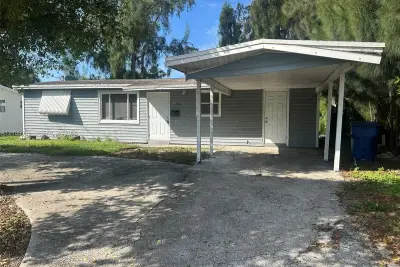1601 W Ave H W, Riviera Beach: photo 1 of 13