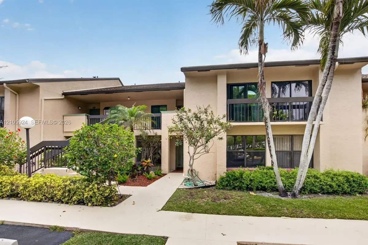 5021 Oak Hill Ln #114, Delray Beach: photo 1 of 29
