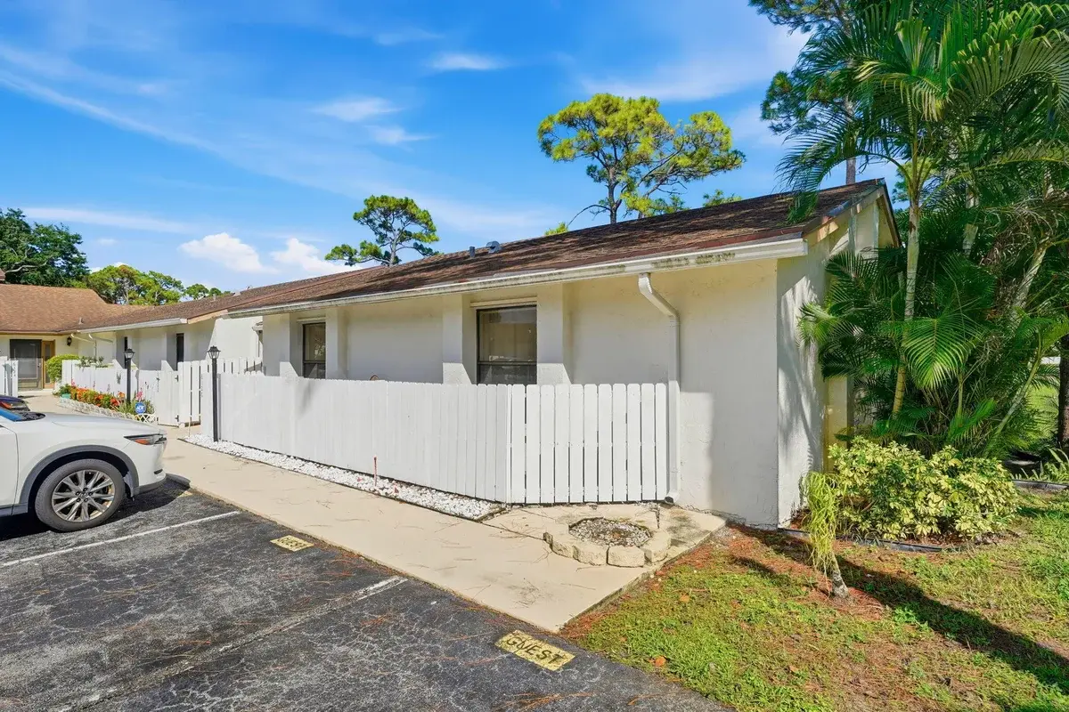 6120 Newstead Ct, Lake Worth: photo 1 of 19
