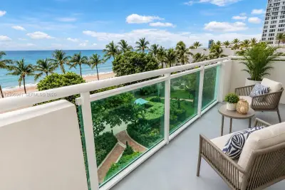 3001 S Ocean Dr #411, Hollywood: photo 1 of 24
