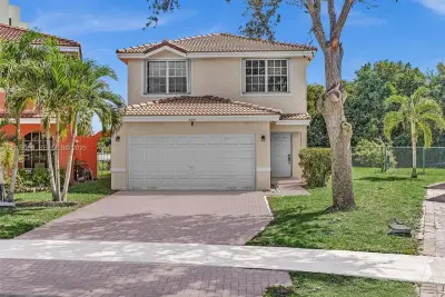 4341 NW 71st Ter, Lauderhill: photo 1 of 64