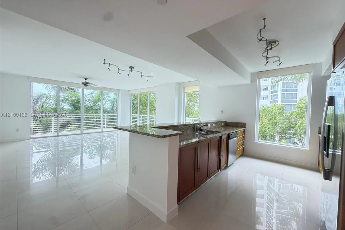 2821 N Ocean Blvd #305S, Fort Lauderdale: photo 1 of 32