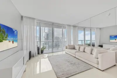 495 Brickell Ave #2411, Miami: photo 1 of 24