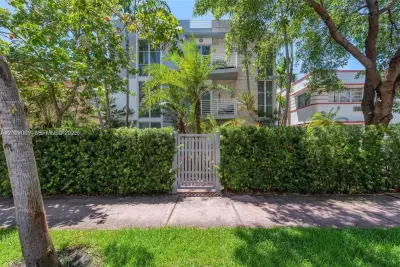 836 Pennsylvania Ave #D, Miami Beach: photo 1 of 20