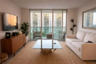19380 Collins Ave #808, Sunny Isles Beach: photo 1 of 13