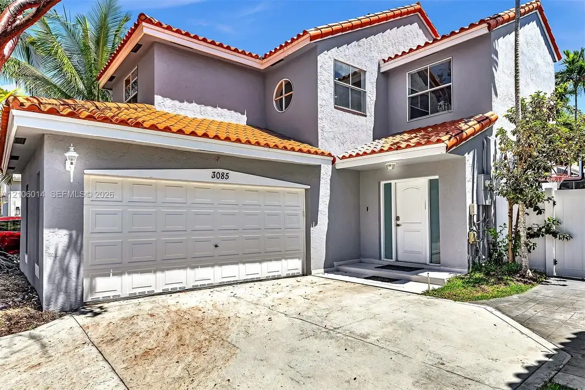 3085 N 36th Ave, Hollywood: photo 1 of 76
