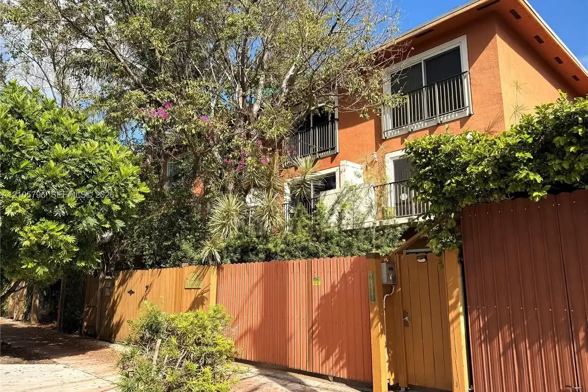 1611 SW 2nd Ct #A111, Miami: photo 1 of 41