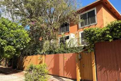 1611 SW 2nd Ct #A111, Miami: photo 1 of 41