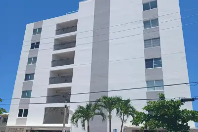 8001 N Crespi Blvd #2C, Miami Beach: photo 1 of 24