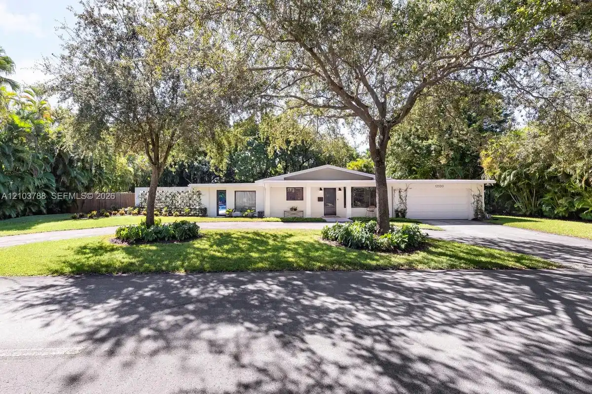 12500 SW 69th Ave, Pinecrest: photo 1 of 34