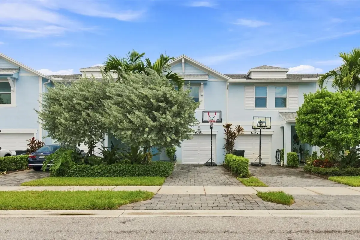 6351 Sailpointe Ln, West Palm Beach: photo 1 of 30