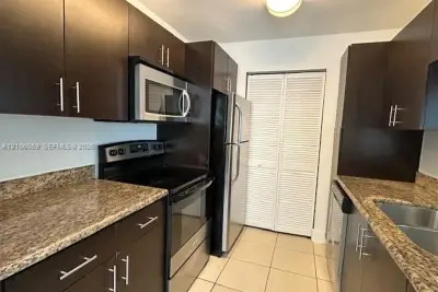 4016 NW 87th Ave, Sunrise: photo 1 of 16