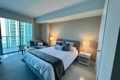 1300 Brickell Bay Dr #1806, Miami: photo 1 of 13