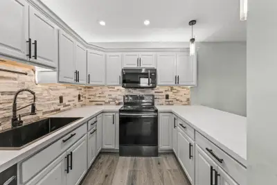 301 Miramar Ln #C1, Palm Beach Gardens: photo 1 of 28