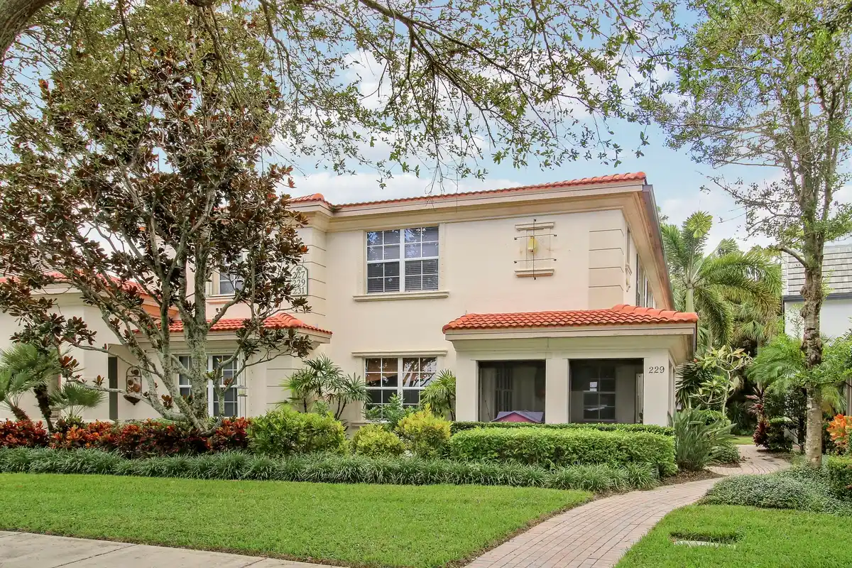 229 Evergrene Pkwy, Palm Beach Gardens: photo 1 of 18