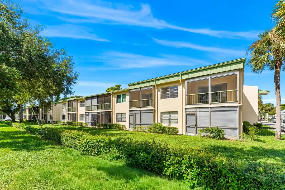 4148 NW 90th Ave #201, Coral Springs: photo 1 of 24