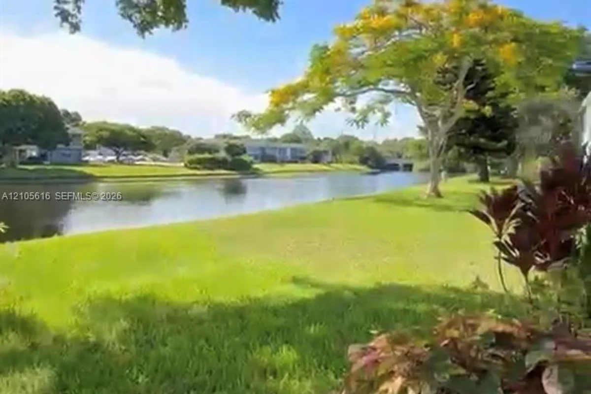 573 Durham U, Deerfield Beach: photo 1 of 18