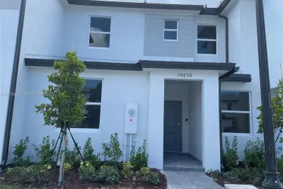 35656 SW 178 Pl, Homestead: photo 1 of 30