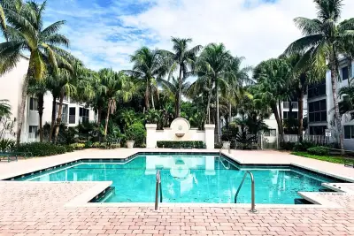 5686 Rock Island Rd #124, Tamarac: photo 1 of 14