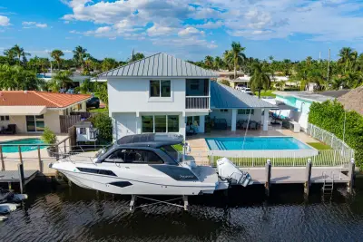 120 SE 12th Ct, Pompano Beach: photo 1 of 43