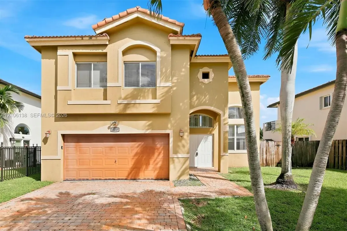 16119 SW 61st Ln, Miami: photo 1 of 18