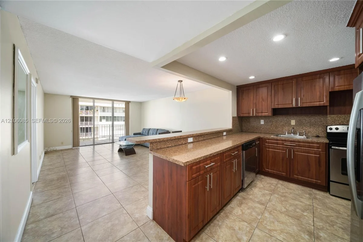 16710 NE 9th Ave #705, North Miami Beach: photo 1 of 19