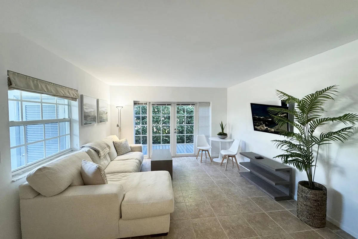 234 Oleander Ave #1, Palm Beach: photo 1 of 14