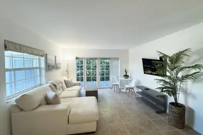 234 Oleander Ave #1, Palm Beach: photo 1 of 14