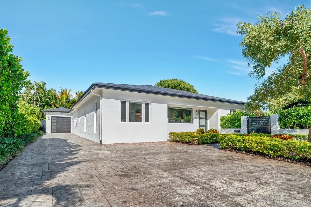 301 Pilgrim Rd, West Palm Beach: photo 1 of 63