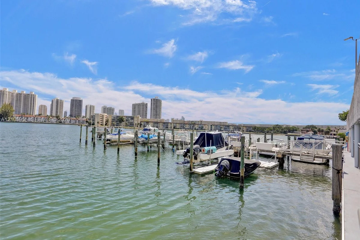 18011 Biscayne Blvd #1904, Aventura: photo 1 of 69